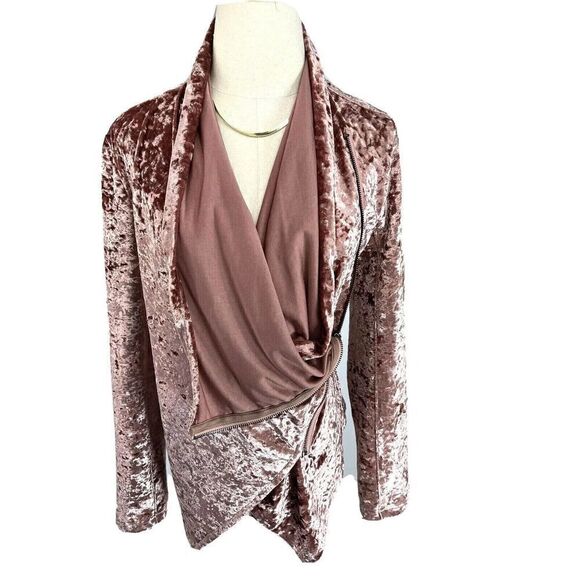 BLANKNYC Pink Crushed Velvet Moto Jacket Size Small Drape Waterfall Barbiecore - Picture 3 of 14